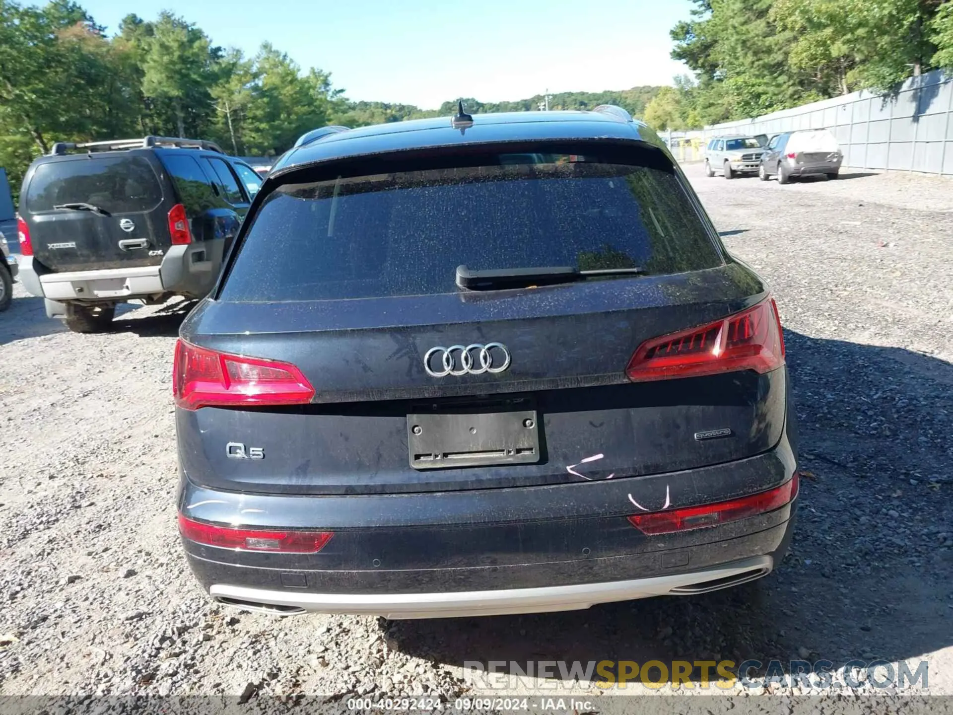 16 Photograph of a damaged car WA1BNAFY9L2075005 AUDI Q5 2020