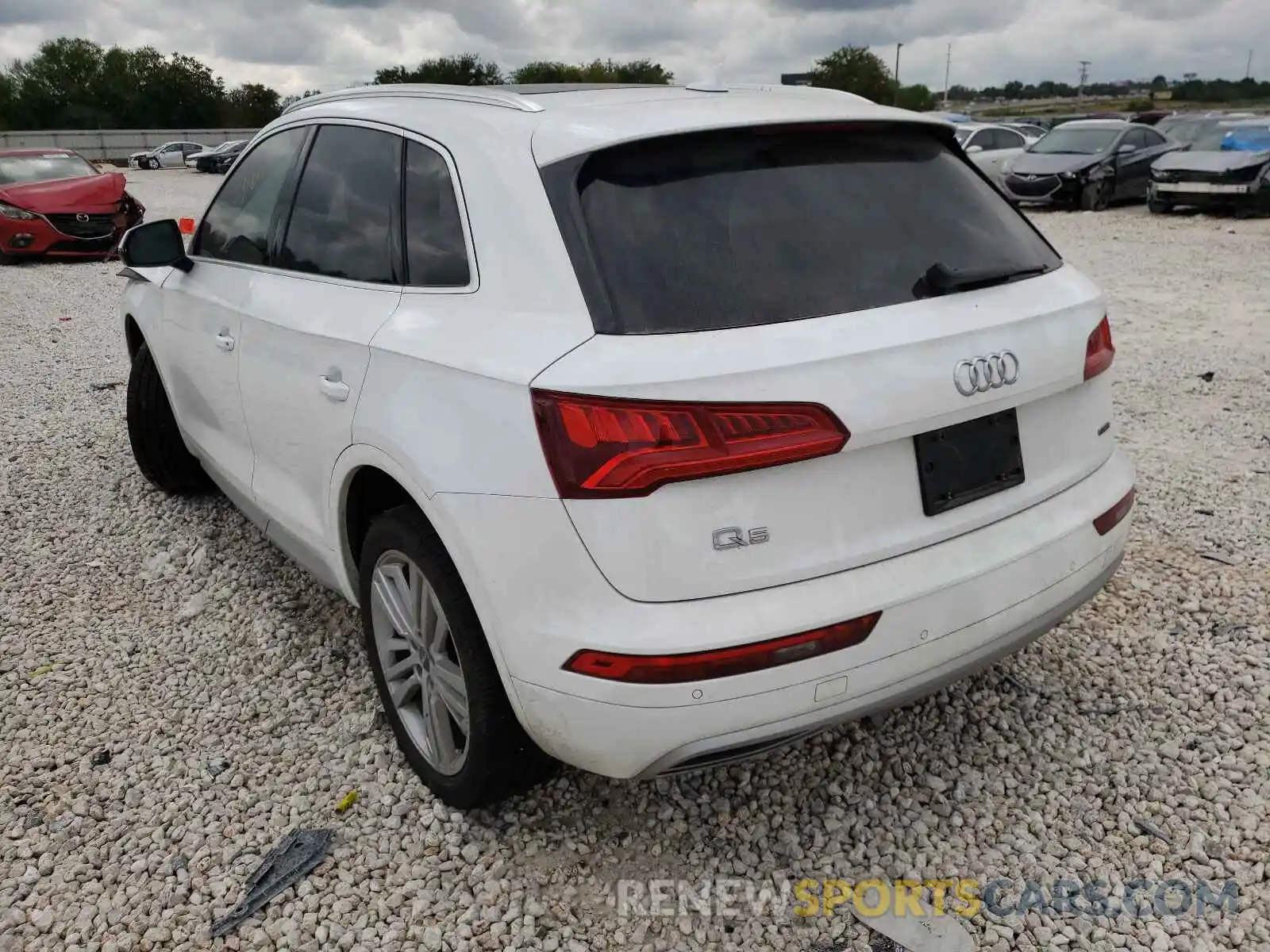 3 Photograph of a damaged car WA1BNAFYXL2016805 AUDI Q5 2020