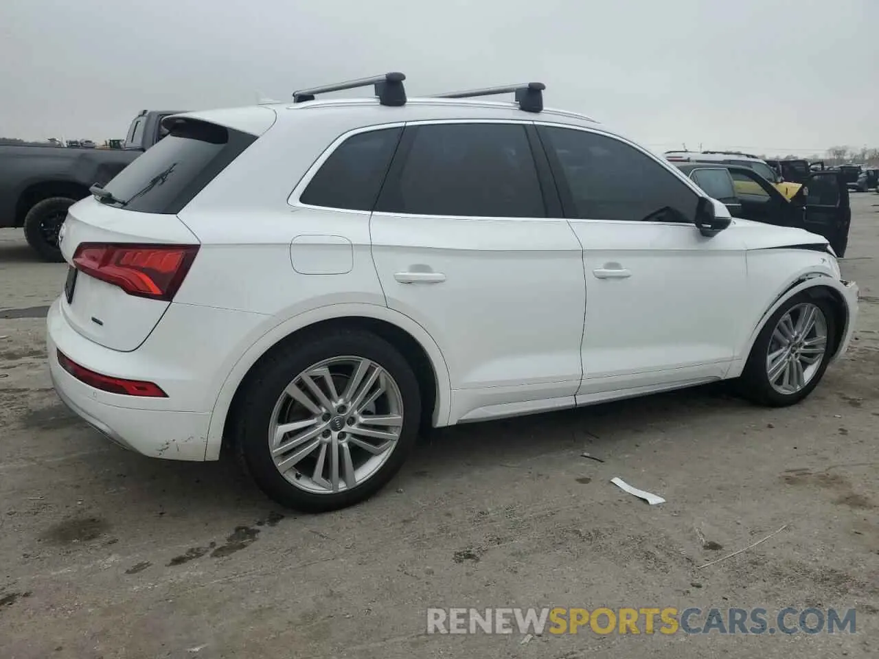 3 Photograph of a damaged car WA1BNAFYXL2024192 AUDI Q5 2020