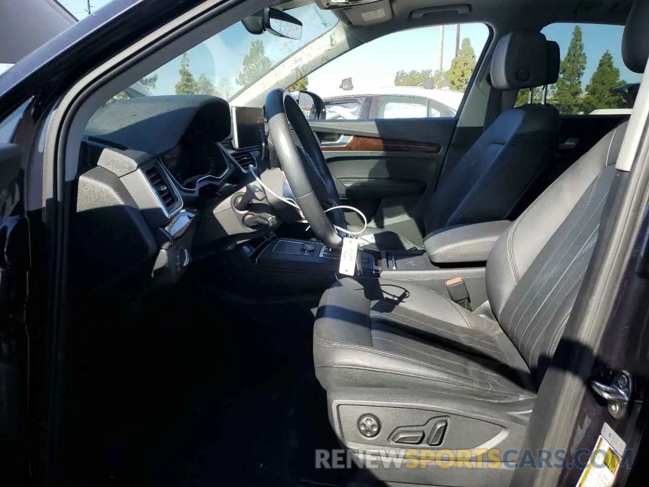 7 Photograph of a damaged car WA1BNAFYXL2036939 AUDI Q5 2020