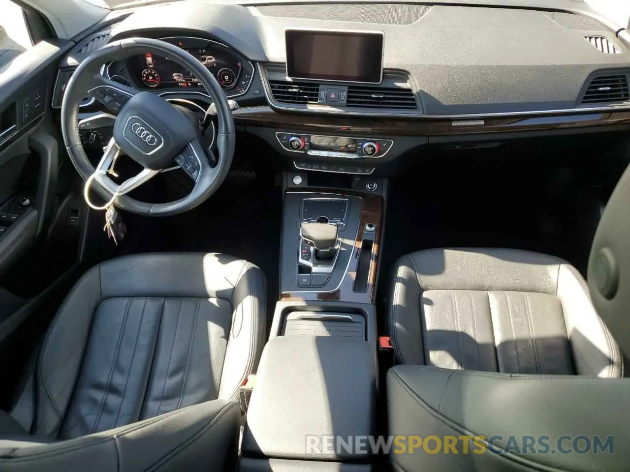 8 Photograph of a damaged car WA1BNAFYXL2036939 AUDI Q5 2020
