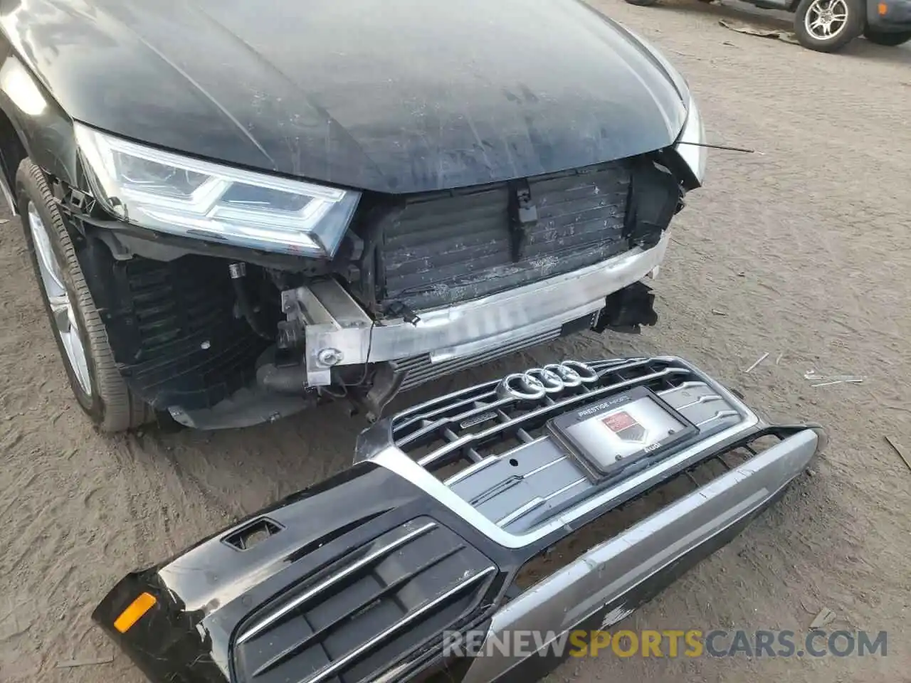 9 Photograph of a damaged car WA1BNAFYXL2038206 AUDI Q5 2020