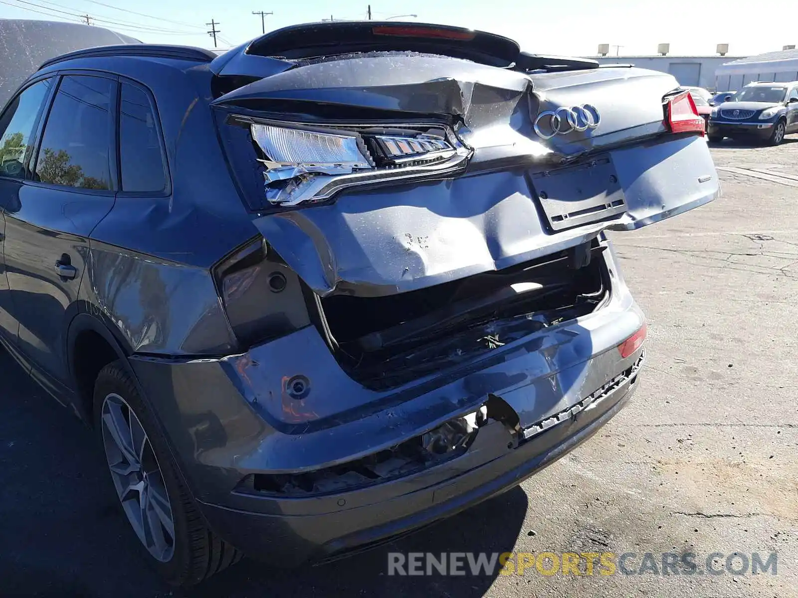 9 Photograph of a damaged car WA1BNAFYXL2046290 AUDI Q5 2020