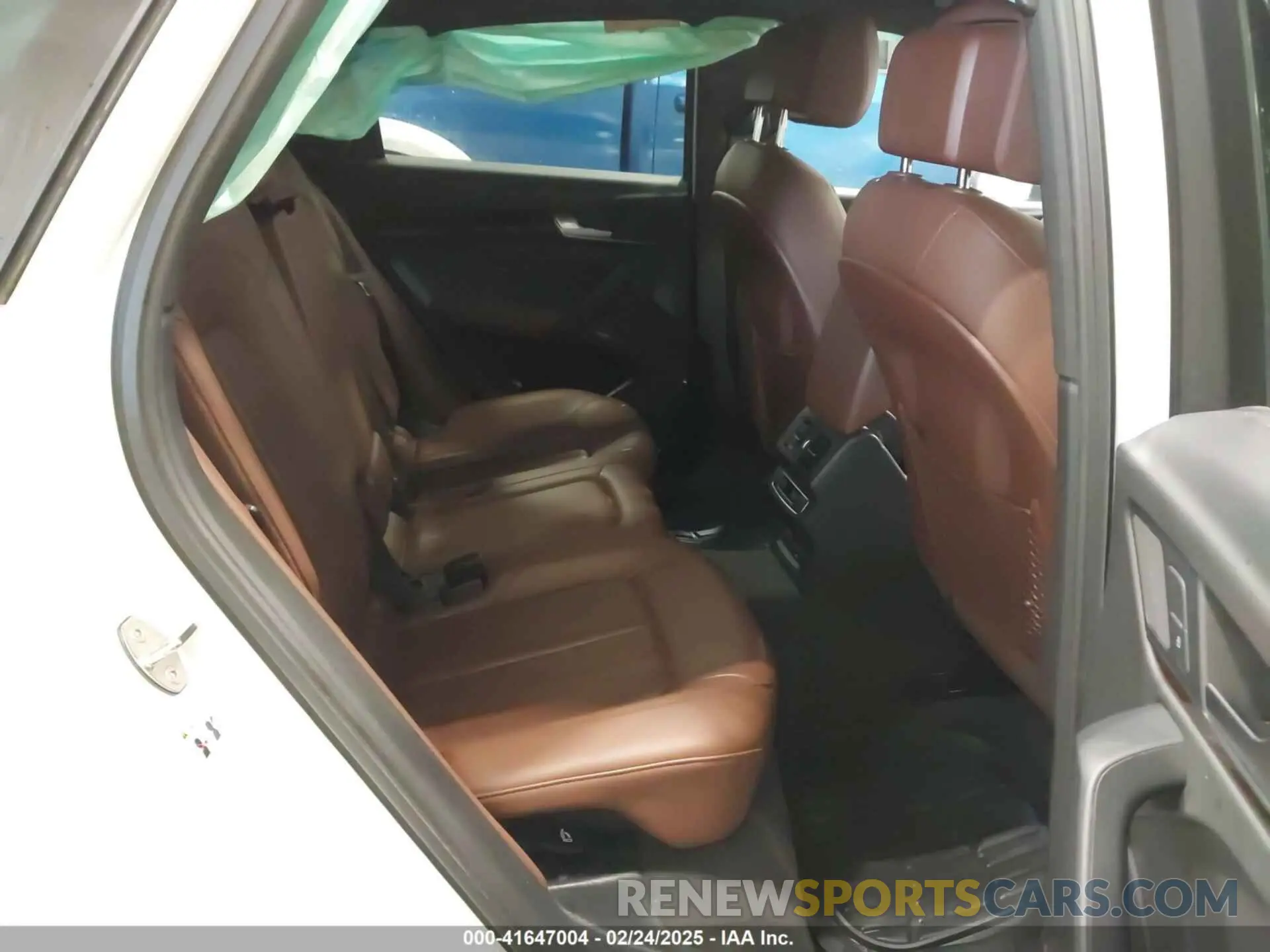 8 Photograph of a damaged car WA1BNAFYXL2055300 AUDI Q5 2020