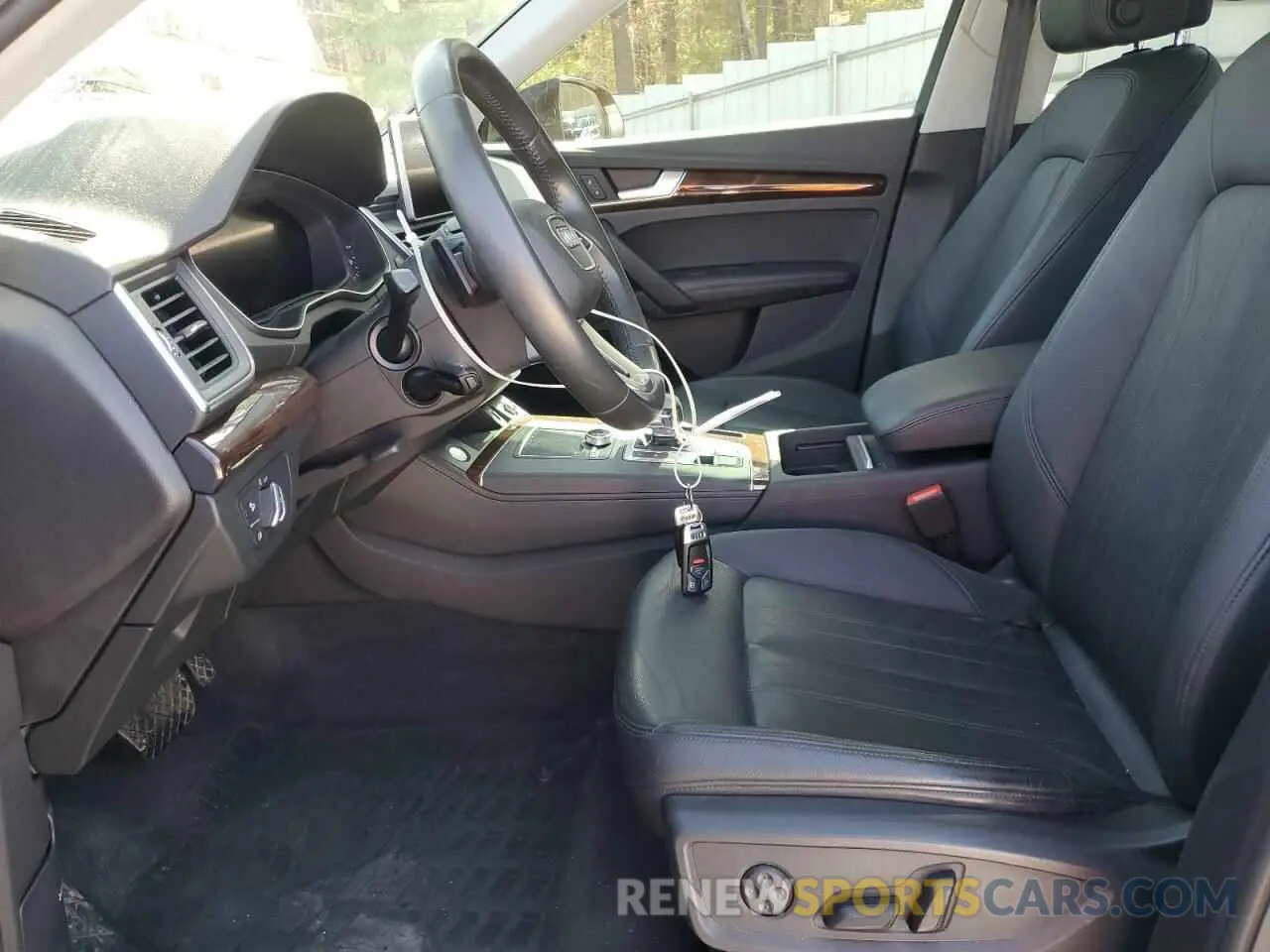 7 Photograph of a damaged car WA1BNAFYXL2058083 AUDI Q5 2020