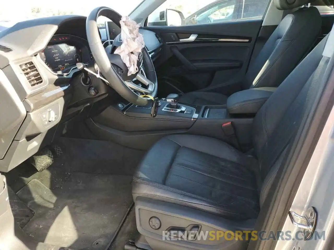 7 Photograph of a damaged car WA1BNAFYXL2068872 AUDI Q5 2020