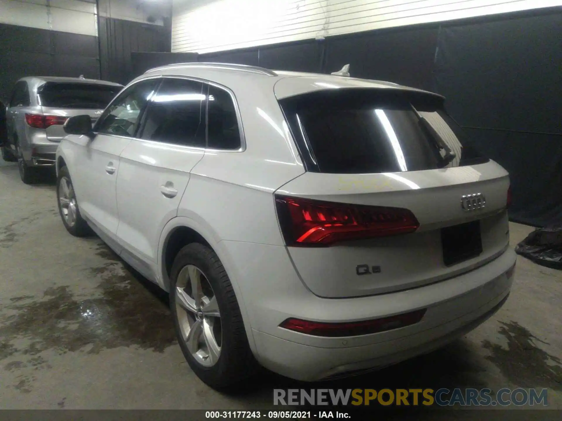 3 Photograph of a damaged car WA1BNAFYXL2090886 AUDI Q5 2020