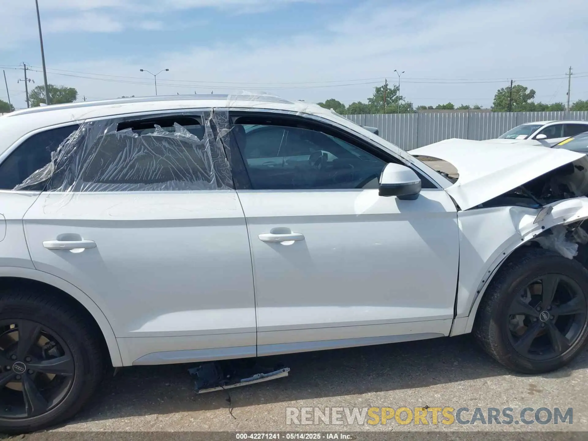 12 Photograph of a damaged car WA1CNAFY0L2092800 AUDI Q5 2020