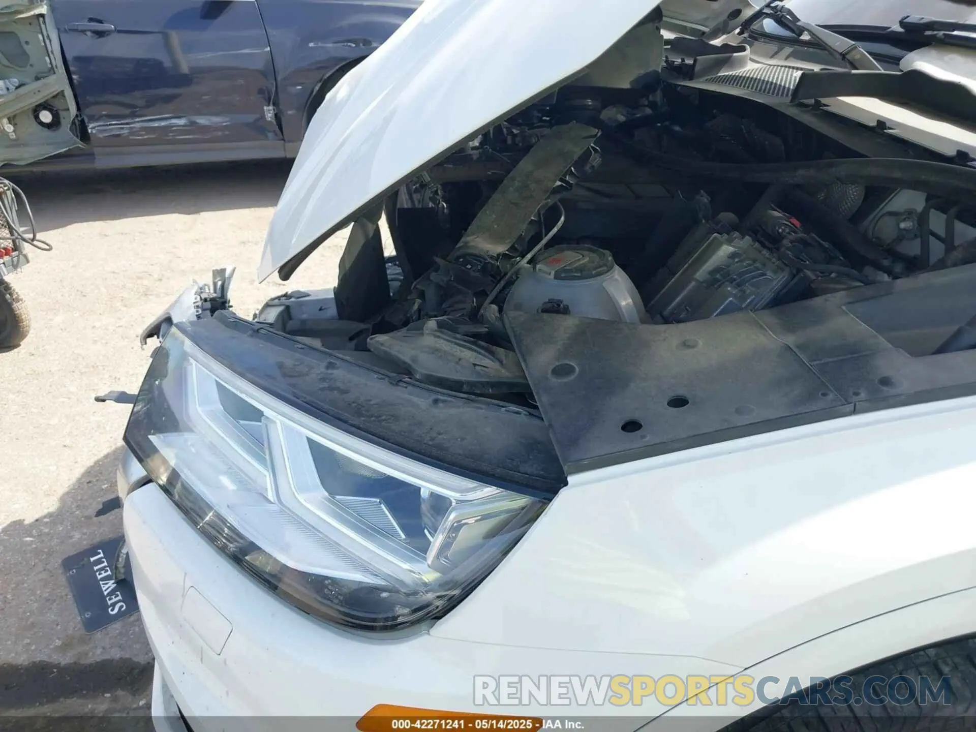 6 Photograph of a damaged car WA1CNAFY0L2092800 AUDI Q5 2020