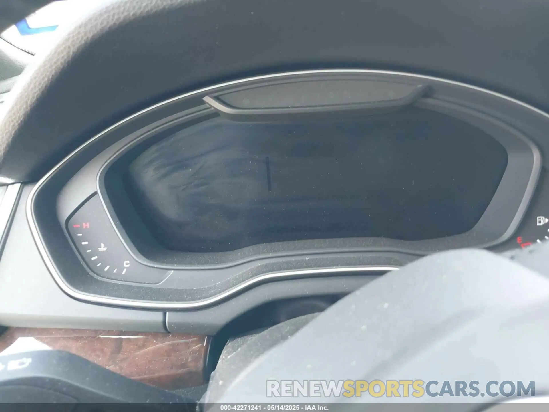 7 Photograph of a damaged car WA1CNAFY0L2092800 AUDI Q5 2020