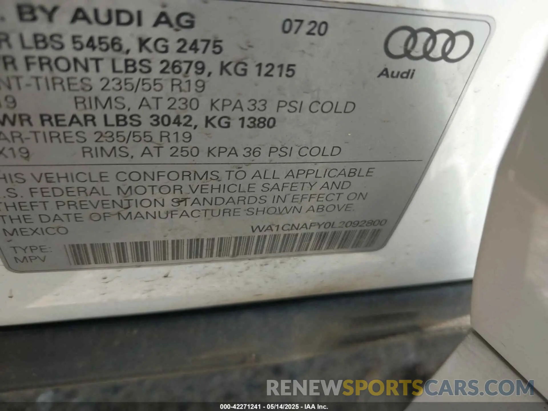 9 Photograph of a damaged car WA1CNAFY0L2092800 AUDI Q5 2020