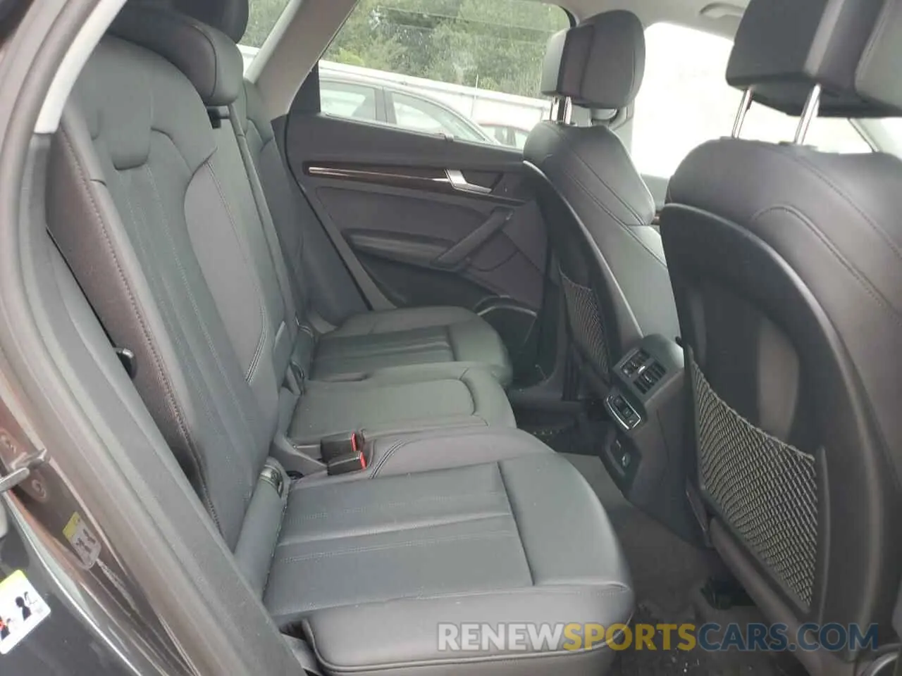 11 Photograph of a damaged car WA1CNAFY1L2064830 AUDI Q5 2020
