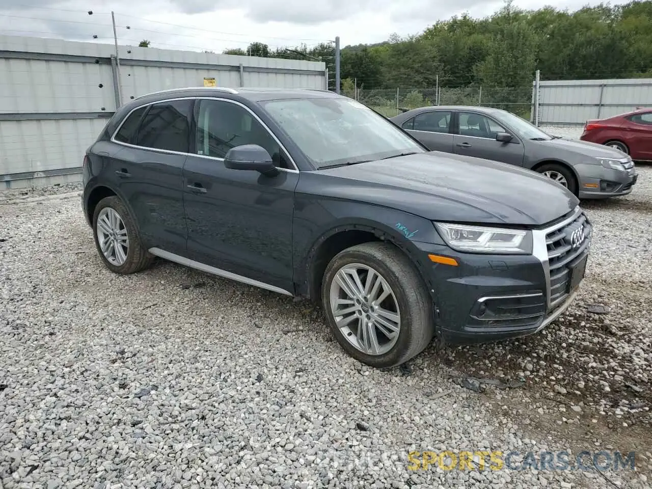 4 Photograph of a damaged car WA1CNAFY1L2064830 AUDI Q5 2020
