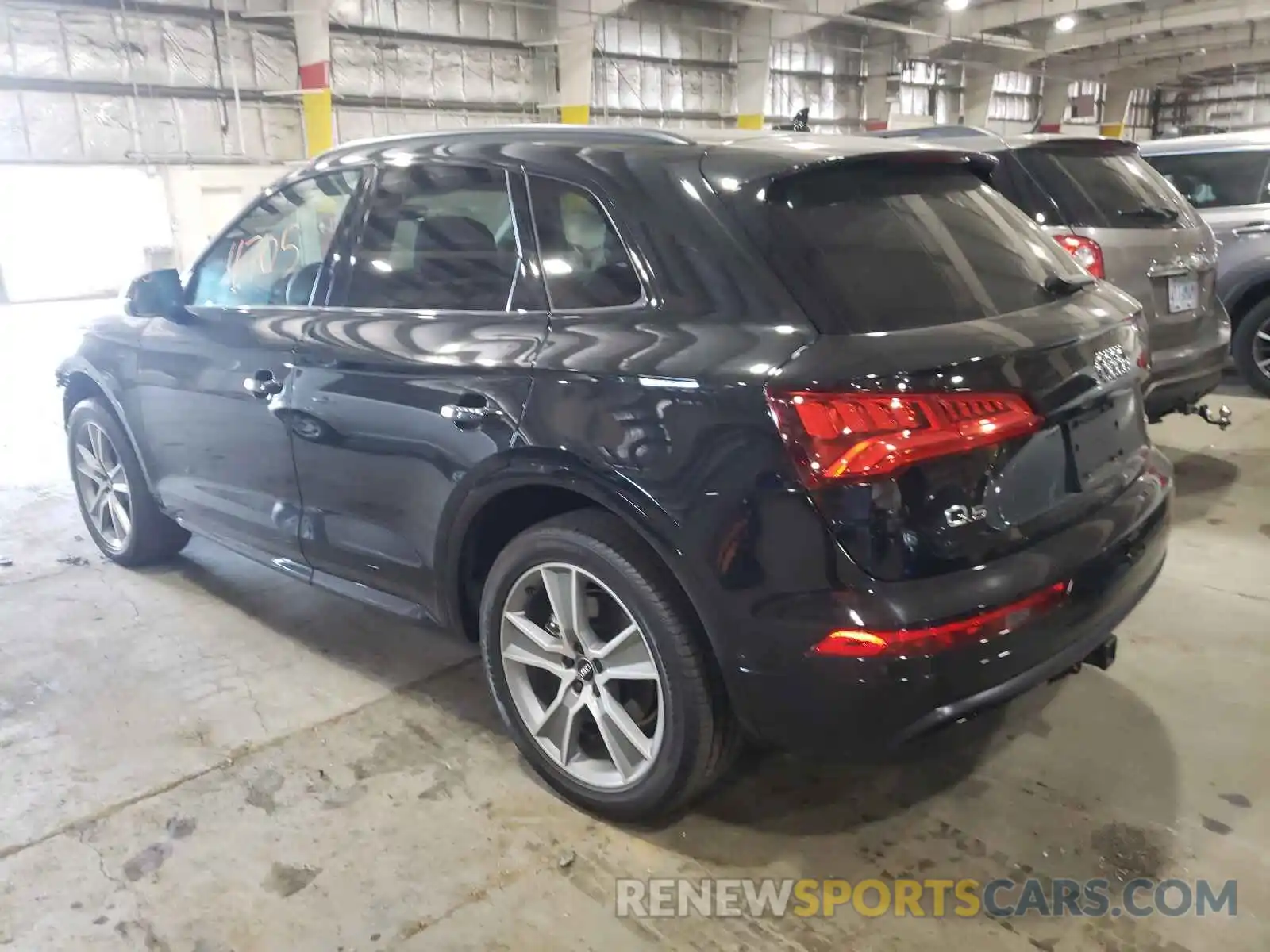 3 Photograph of a damaged car WA1CNAFY5L2055578 AUDI Q5 2020