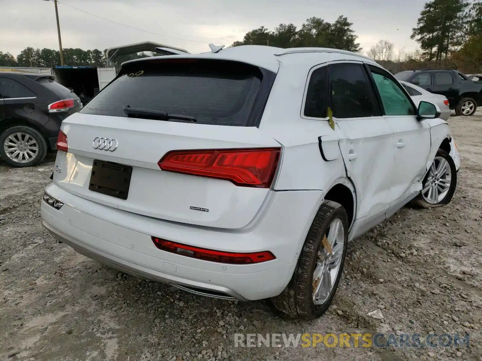 4 Photograph of a damaged car WA1CNAFY5L2098009 AUDI Q5 2020