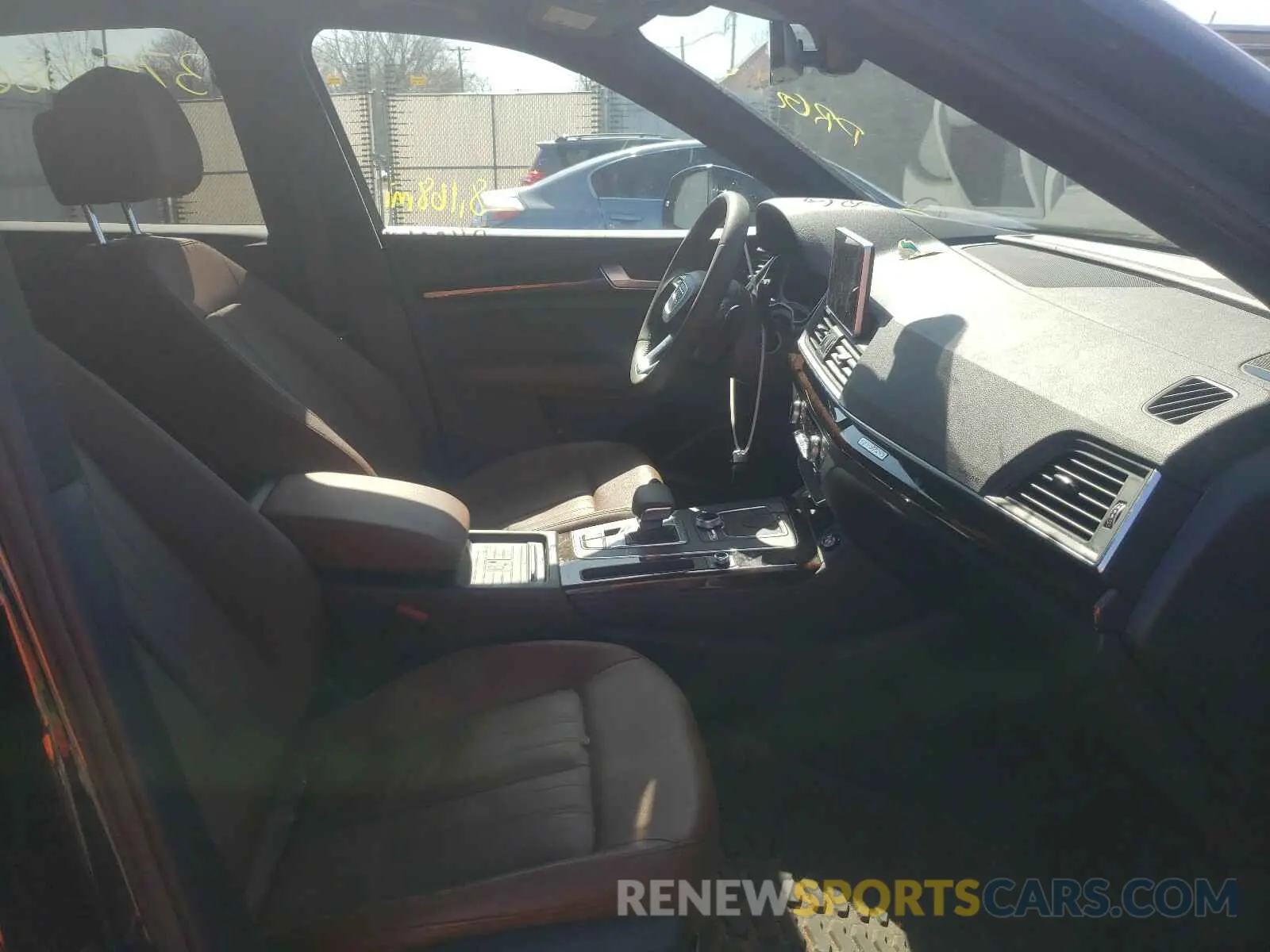 5 Photograph of a damaged car WA1CNAFY5L2104844 AUDI Q5 2020
