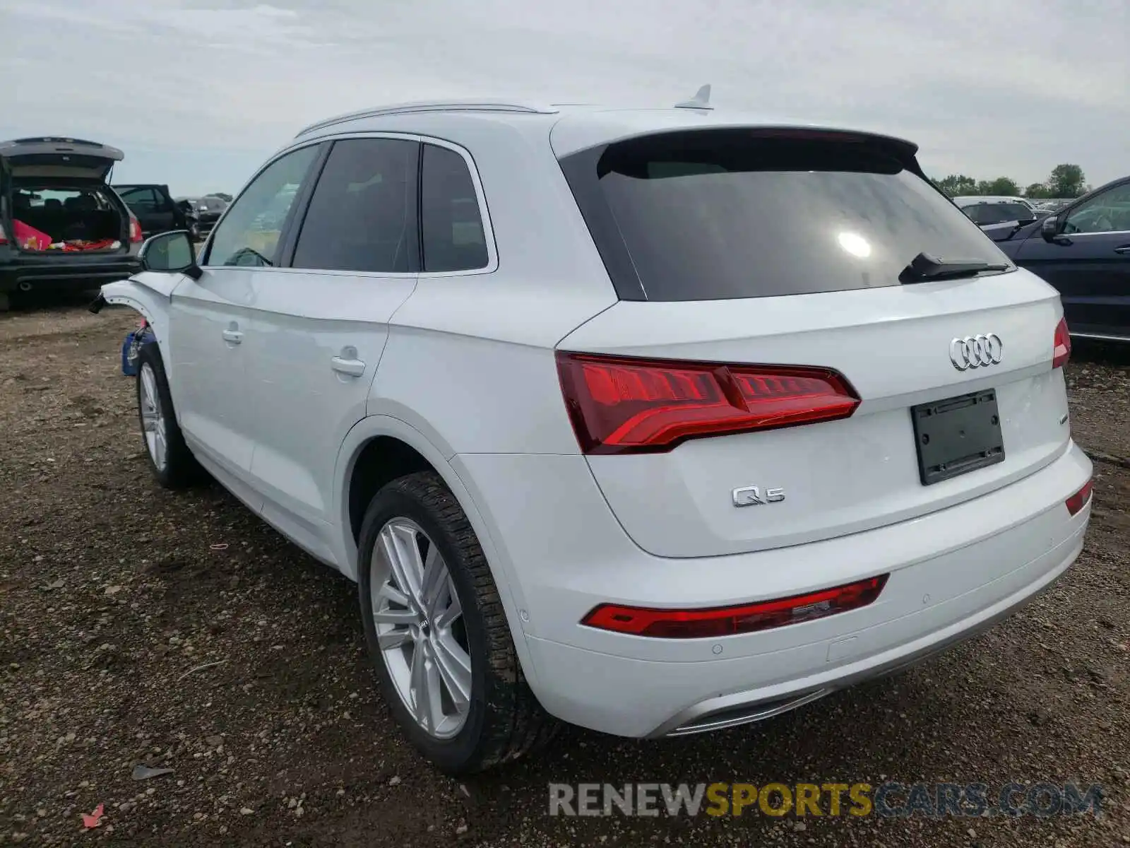 3 Photograph of a damaged car WA1CNAFY6L2003960 AUDI Q5 2020