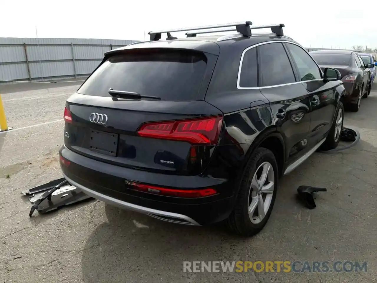 4 Photograph of a damaged car WA1CNAFY6L2113956 AUDI Q5 2020