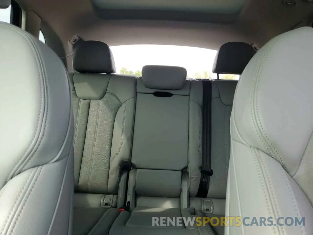 10 Photograph of a damaged car WA1CNAFY7L2030679 AUDI Q5 2020