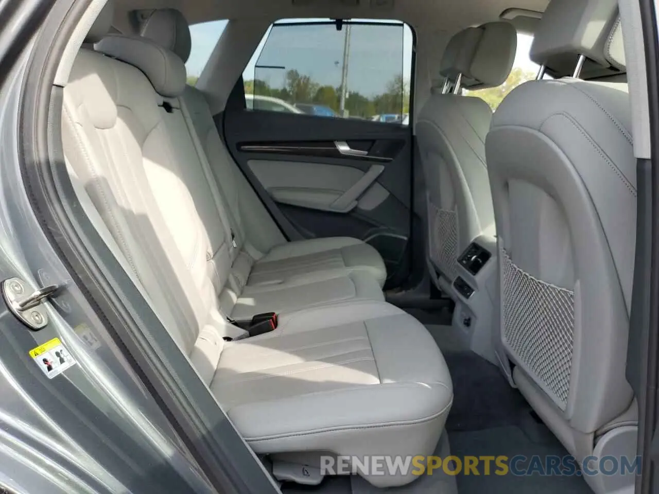 11 Photograph of a damaged car WA1CNAFY7L2030679 AUDI Q5 2020