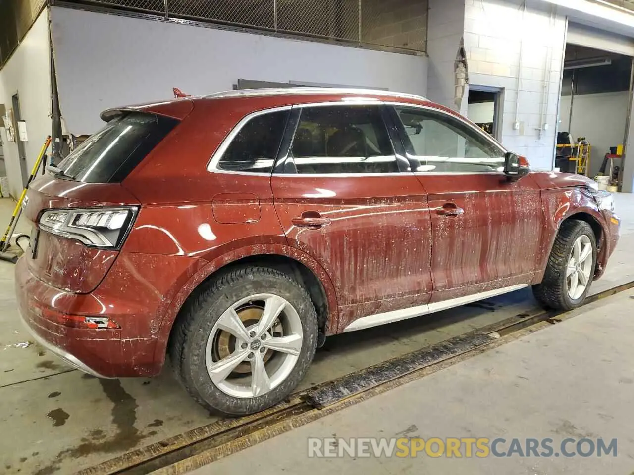 3 Photograph of a damaged car WA1CNAFY7L2099923 AUDI Q5 2020