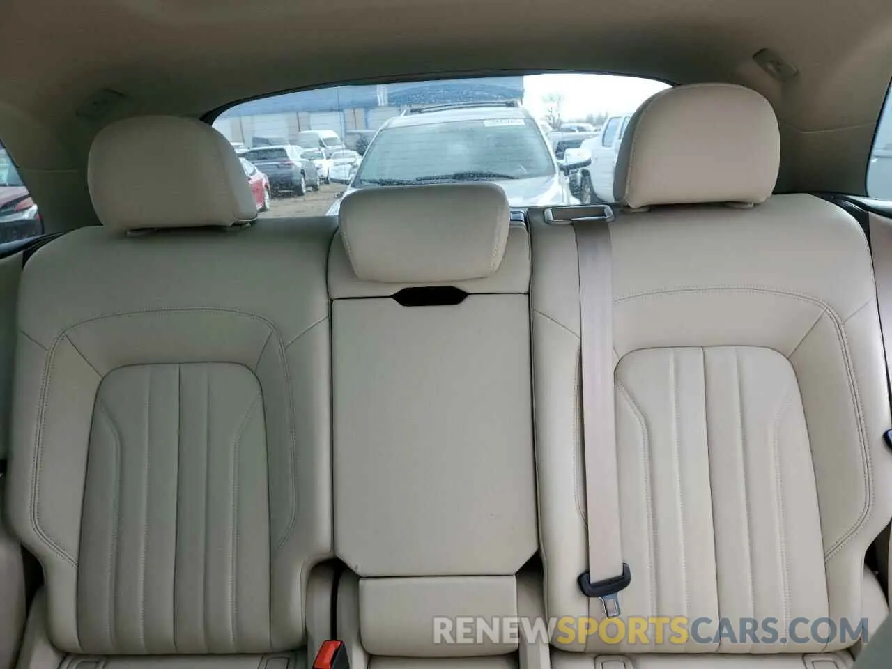 10 Photograph of a damaged car WA1E2AFY5L2046865 AUDI Q5 2020