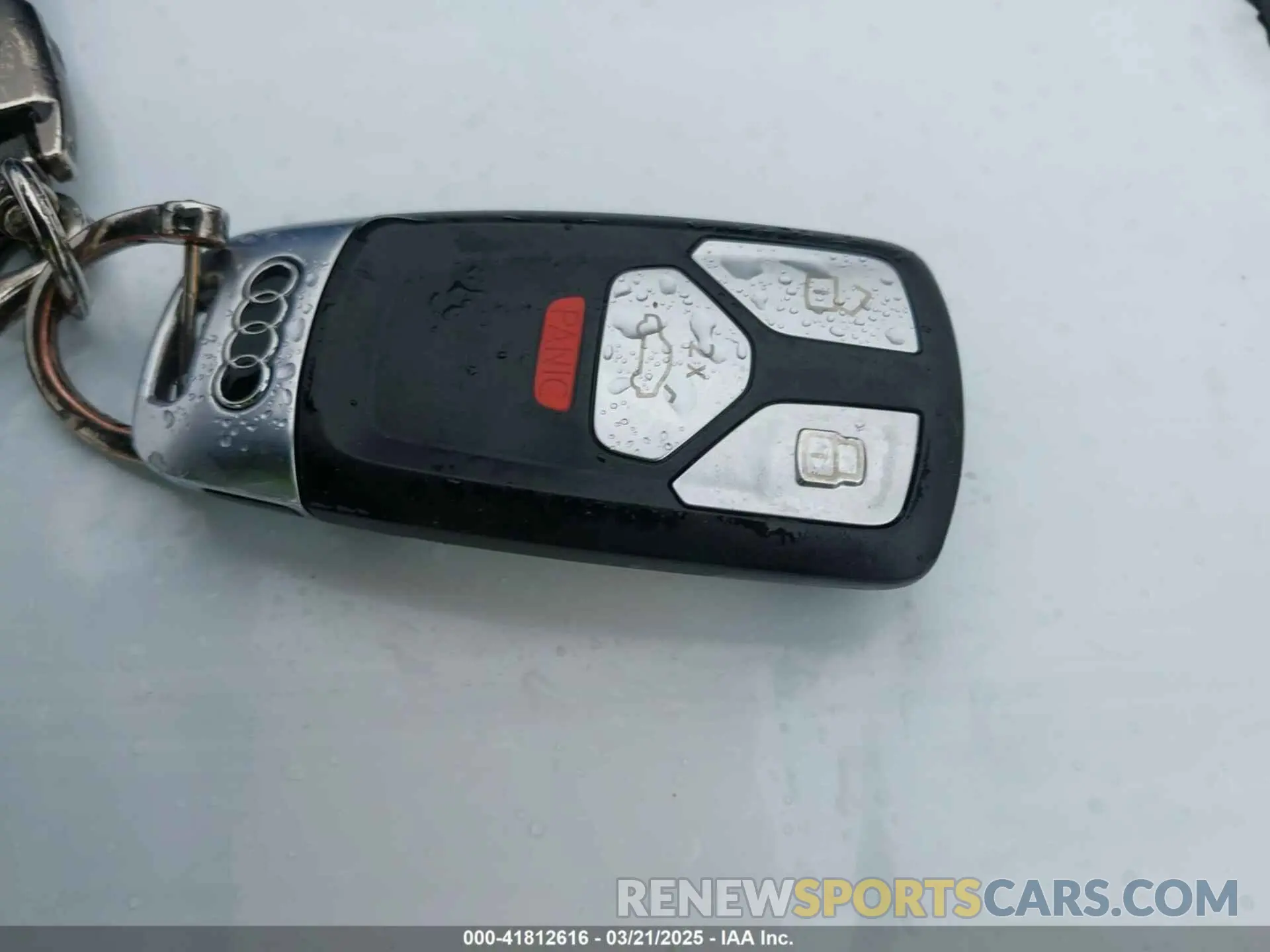11 Photograph of a damaged car WA1E2AFY5L2106711 AUDI Q5 2020