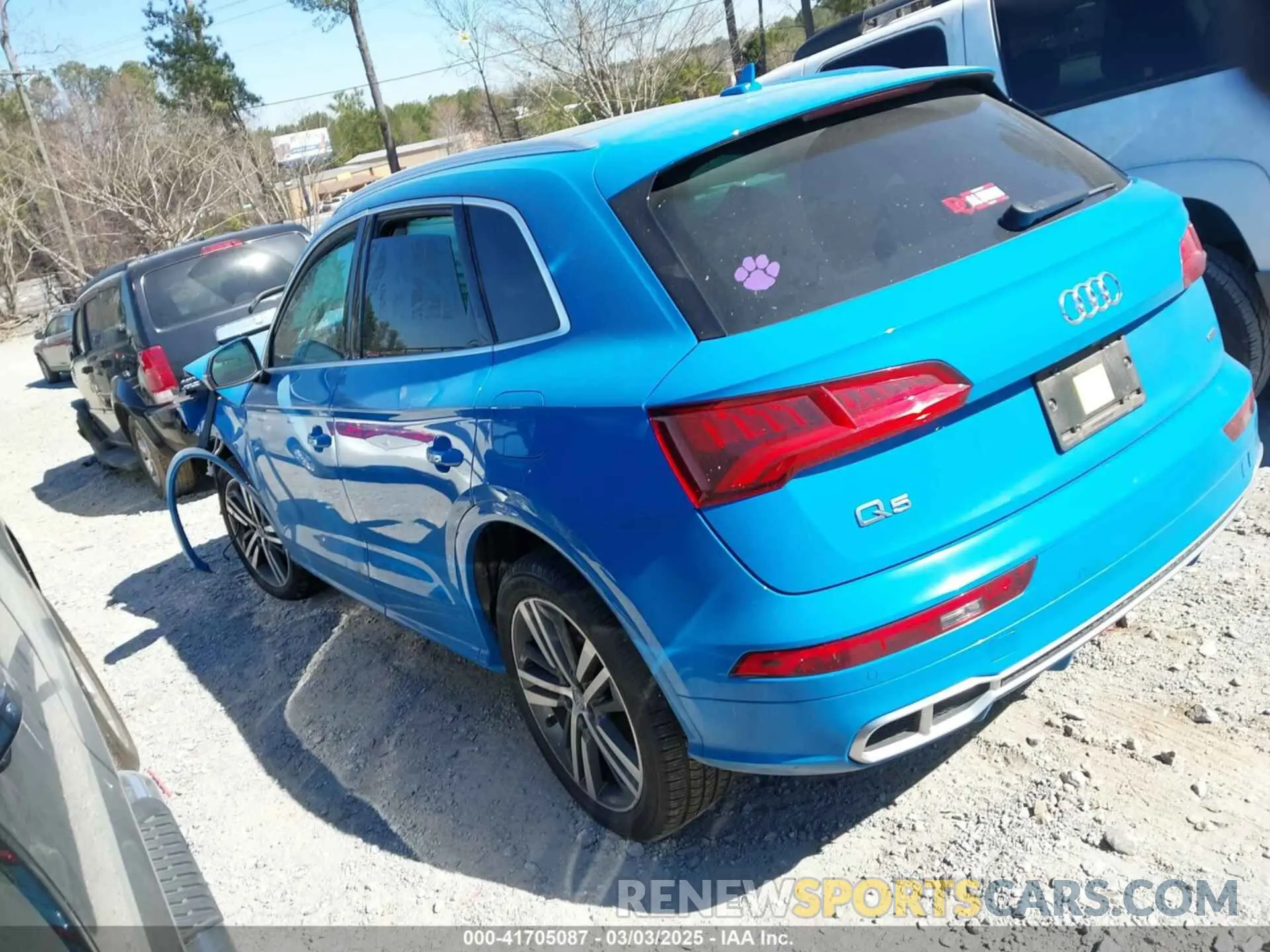 14 Photograph of a damaged car WA1E2AFY6L2066879 AUDI Q5 2020
