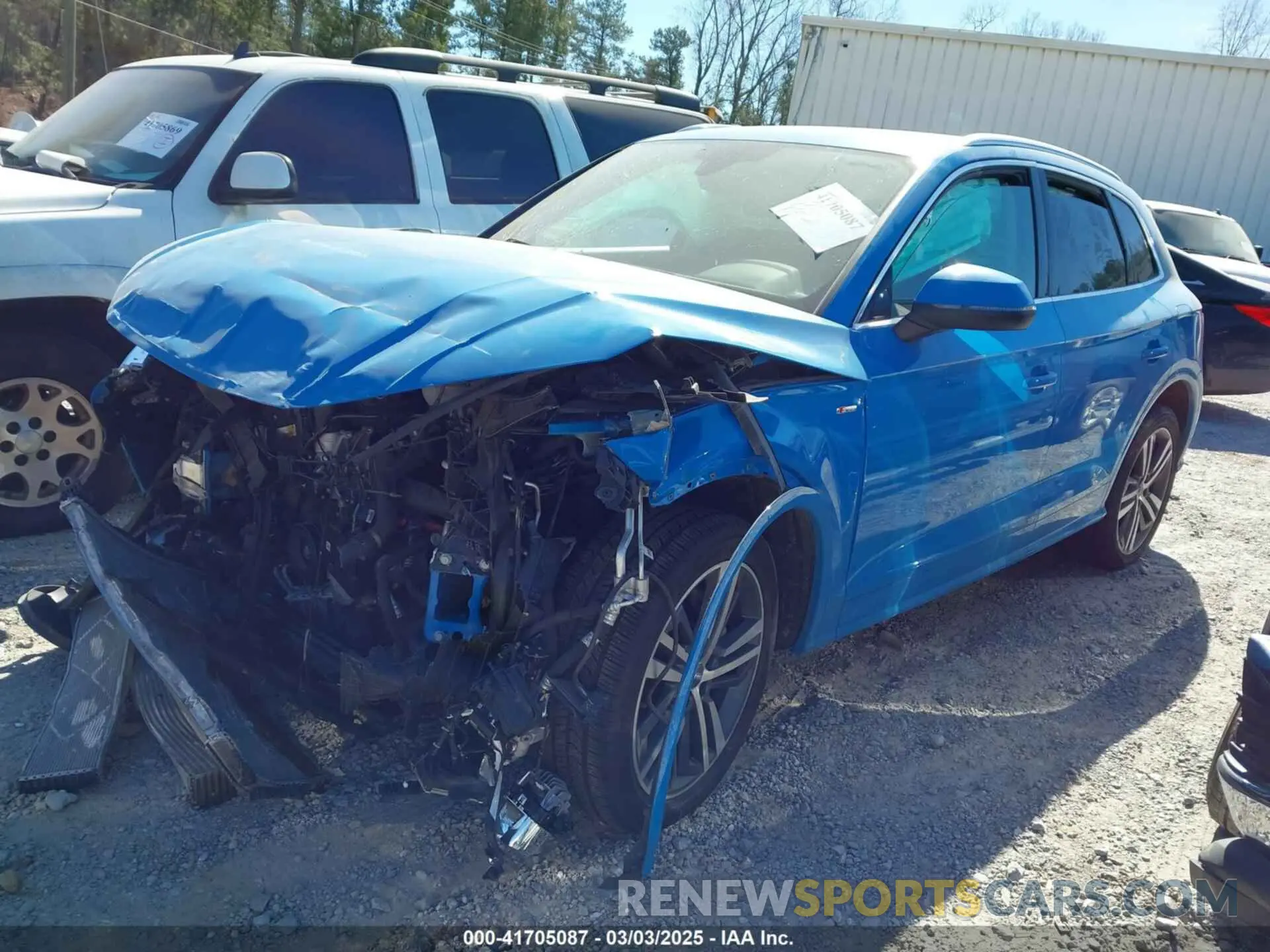 2 Photograph of a damaged car WA1E2AFY6L2066879 AUDI Q5 2020