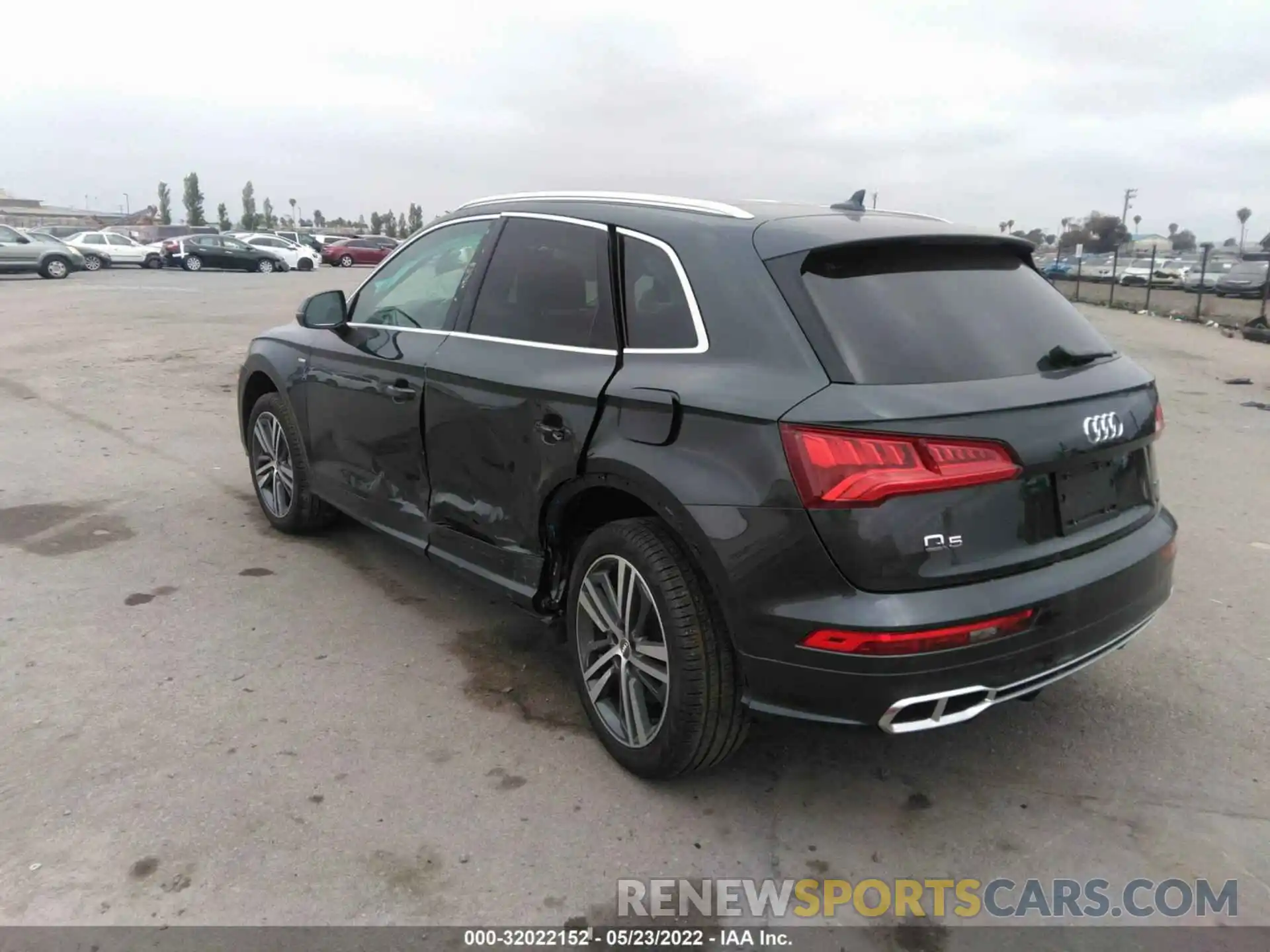 3 Photograph of a damaged car WA1E2AFY6L2069426 AUDI Q5 2020