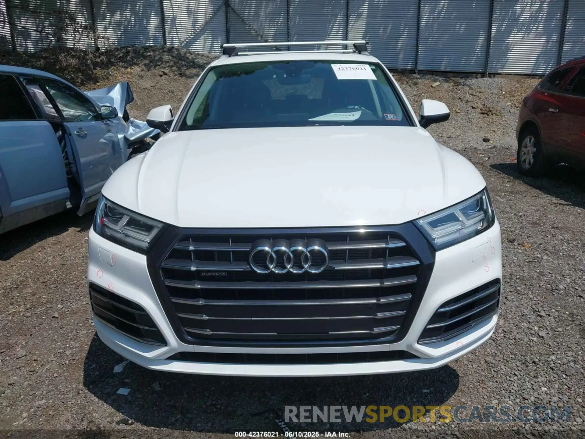 13 Photograph of a damaged car WA1E2AFY8L2049128 AUDI Q5 2020