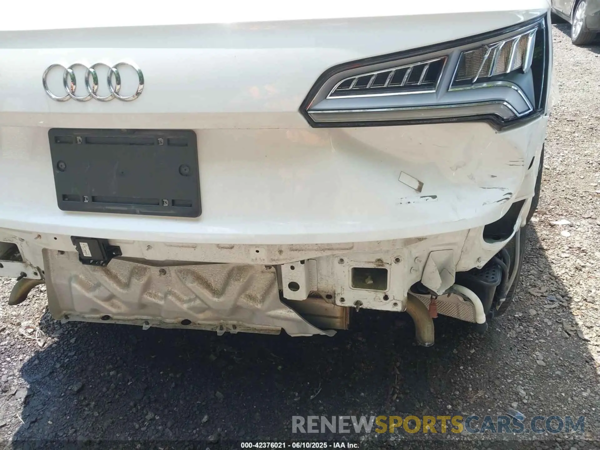 20 Photograph of a damaged car WA1E2AFY8L2049128 AUDI Q5 2020