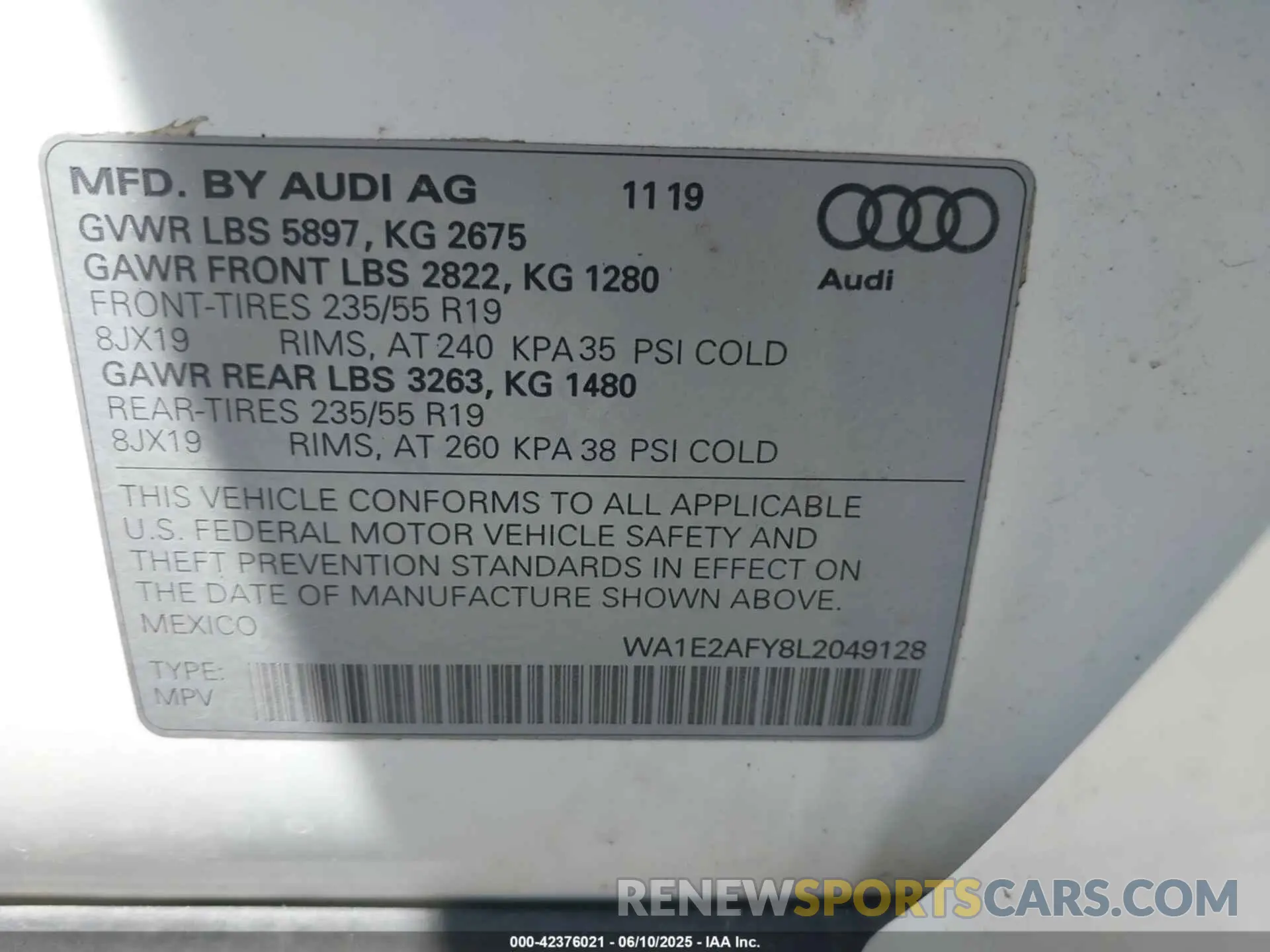 9 Photograph of a damaged car WA1E2AFY8L2049128 AUDI Q5 2020