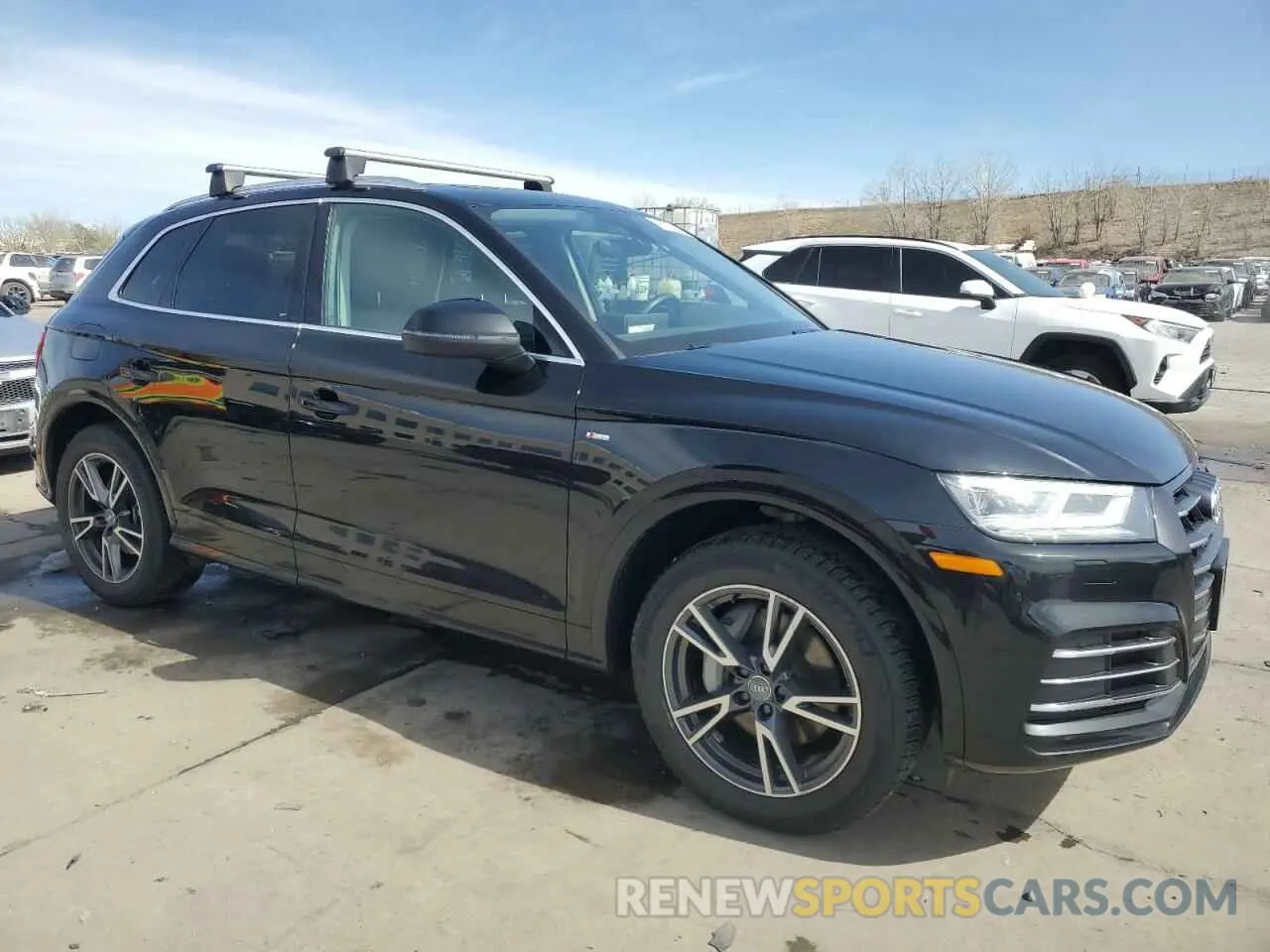 4 Photograph of a damaged car WA1E2AFYXL2052712 AUDI Q5 2020