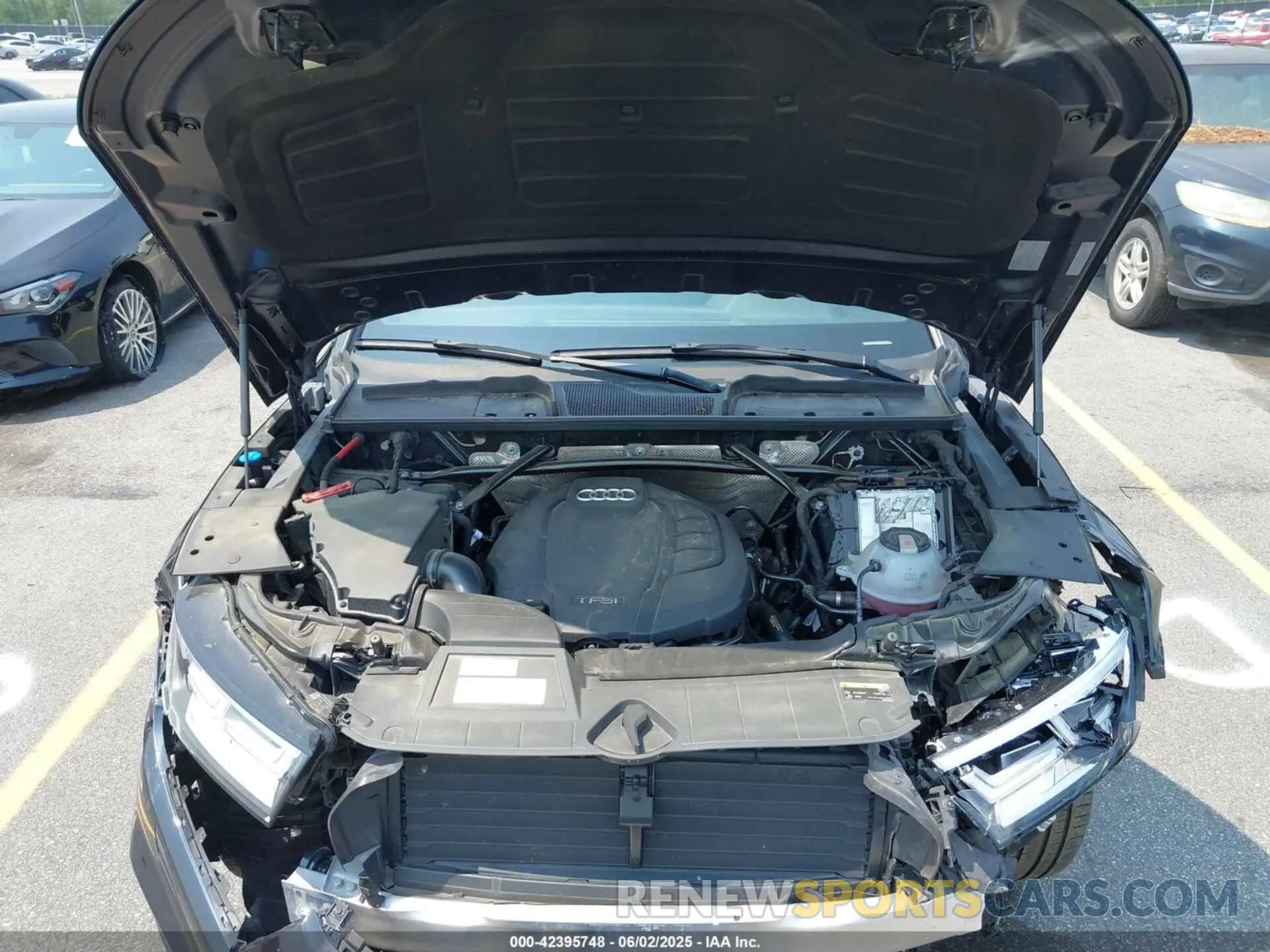 10 Photograph of a damaged car WA1ENAFY1L2094872 AUDI Q5 2020