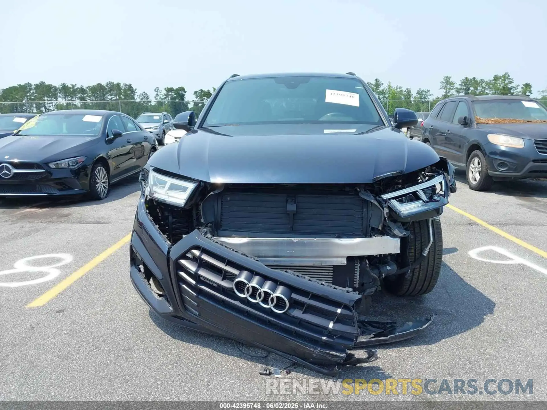 13 Photograph of a damaged car WA1ENAFY1L2094872 AUDI Q5 2020