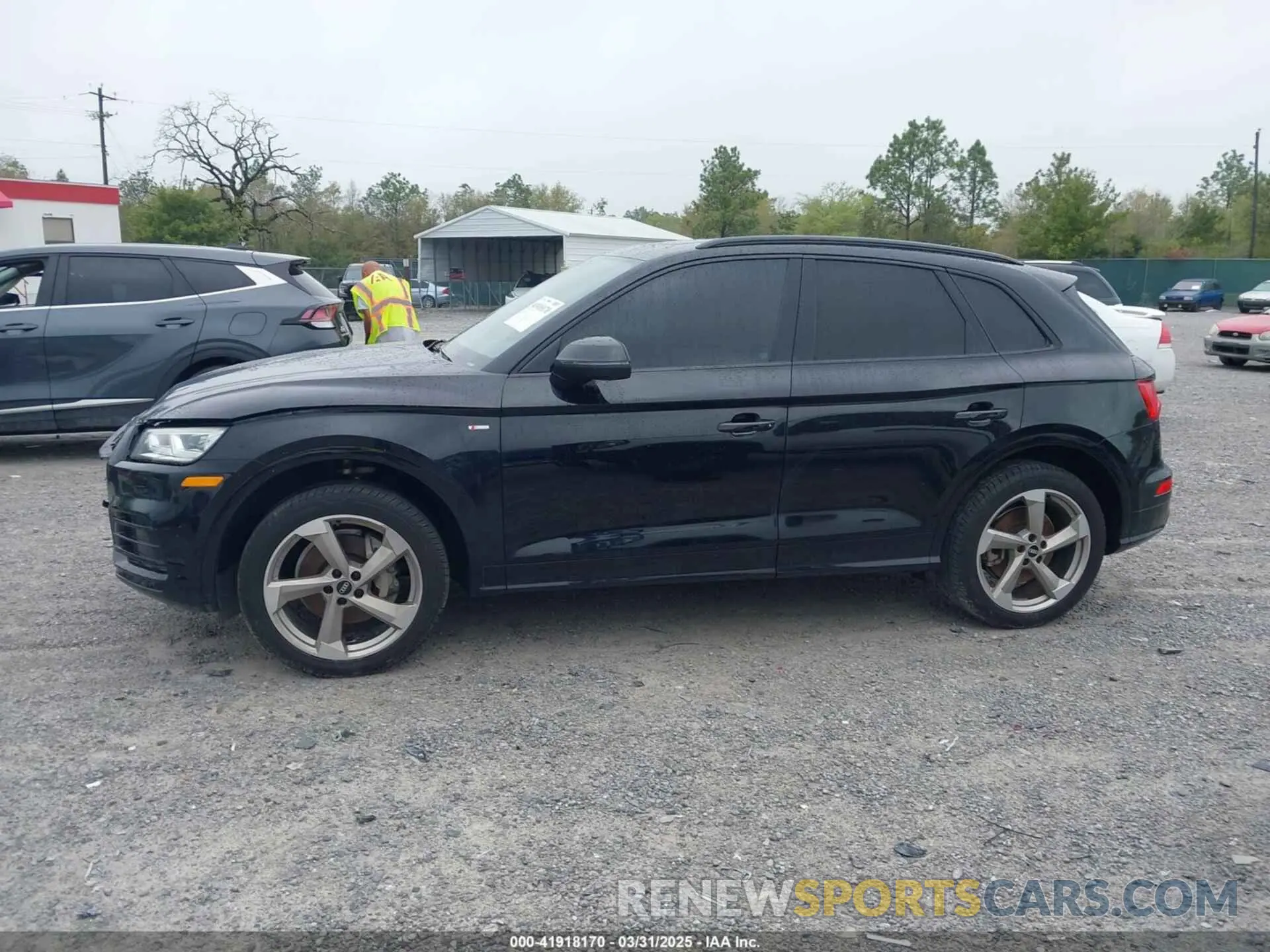 14 Photograph of a damaged car WA1ENAFY1L2123660 AUDI Q5 2020