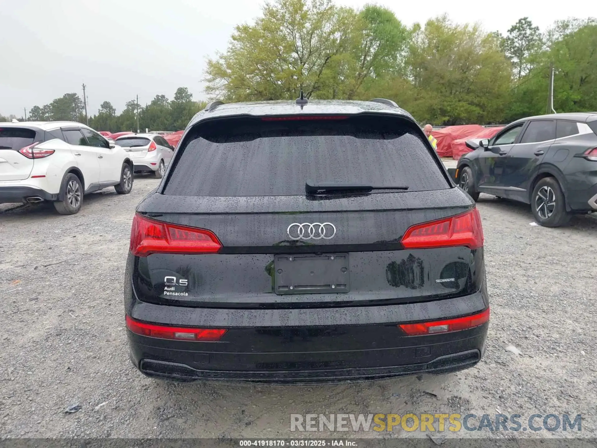 16 Photograph of a damaged car WA1ENAFY1L2123660 AUDI Q5 2020