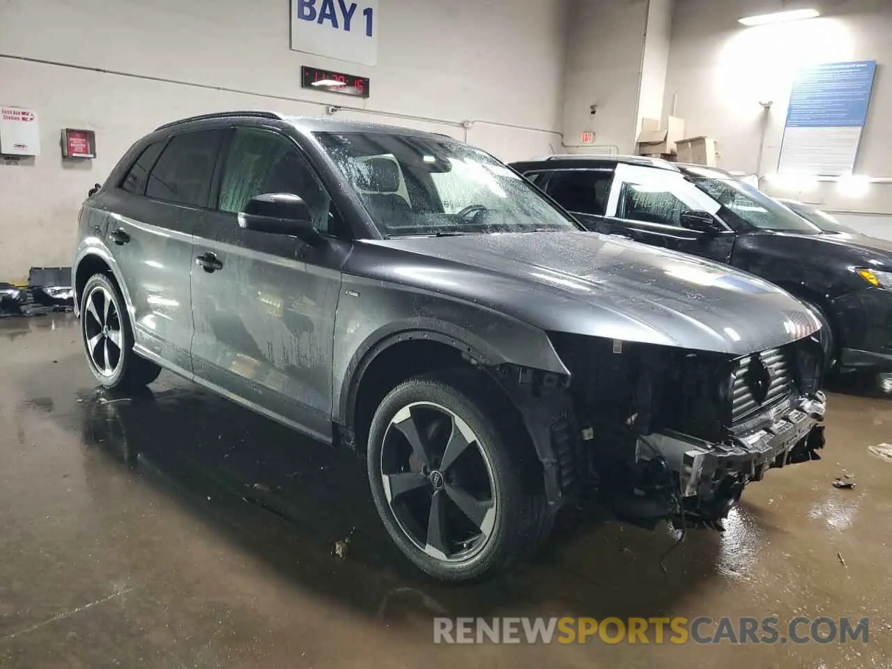 4 Photograph of a damaged car WA1ENAFY3L2091830 AUDI Q5 2020