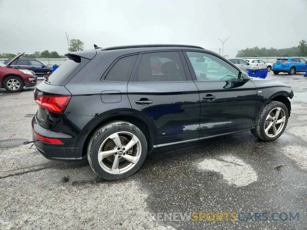 3 Photograph of a damaged car WA1ENAFY6L2080885 AUDI Q5 2020