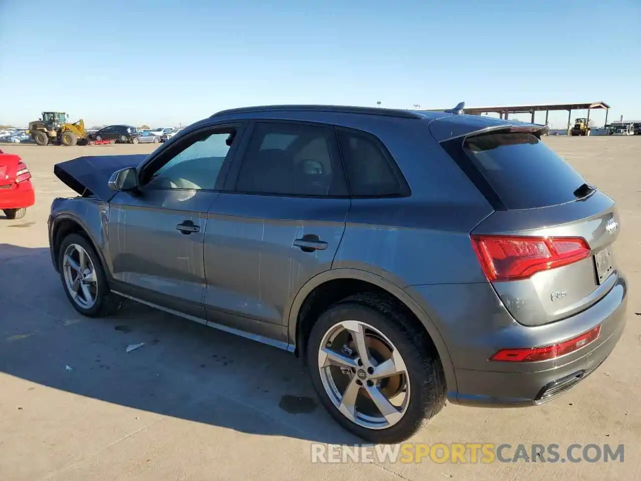 2 Photograph of a damaged car WA1ENAFY6L2123914 AUDI Q5 2020