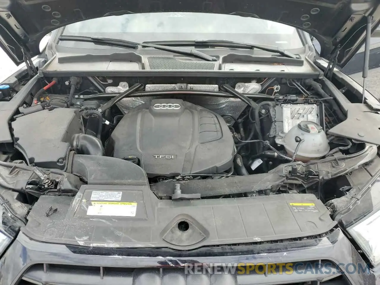 12 Photograph of a damaged car WA1ENAFY7L2105471 AUDI Q5 2020
