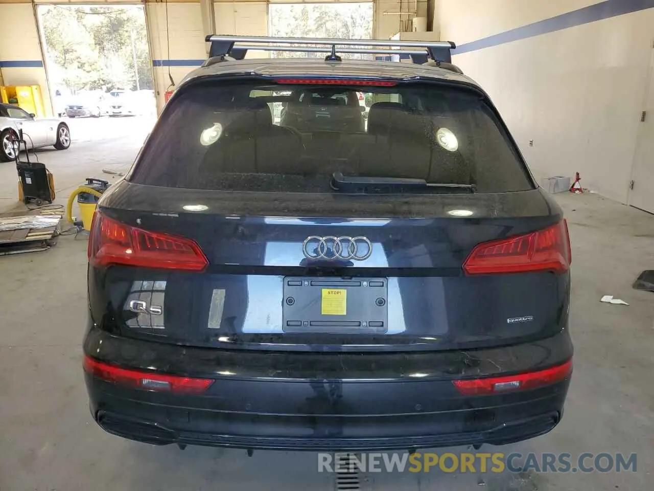 6 Photograph of a damaged car WA1ENAFY7L2109987 AUDI Q5 2020