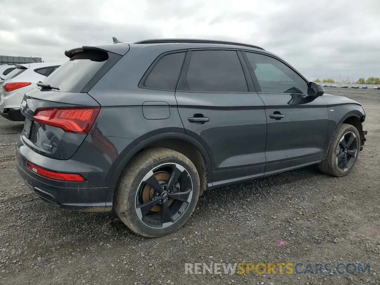 3 Photograph of a damaged car WA1ENAFY8L2005606 AUDI Q5 2020