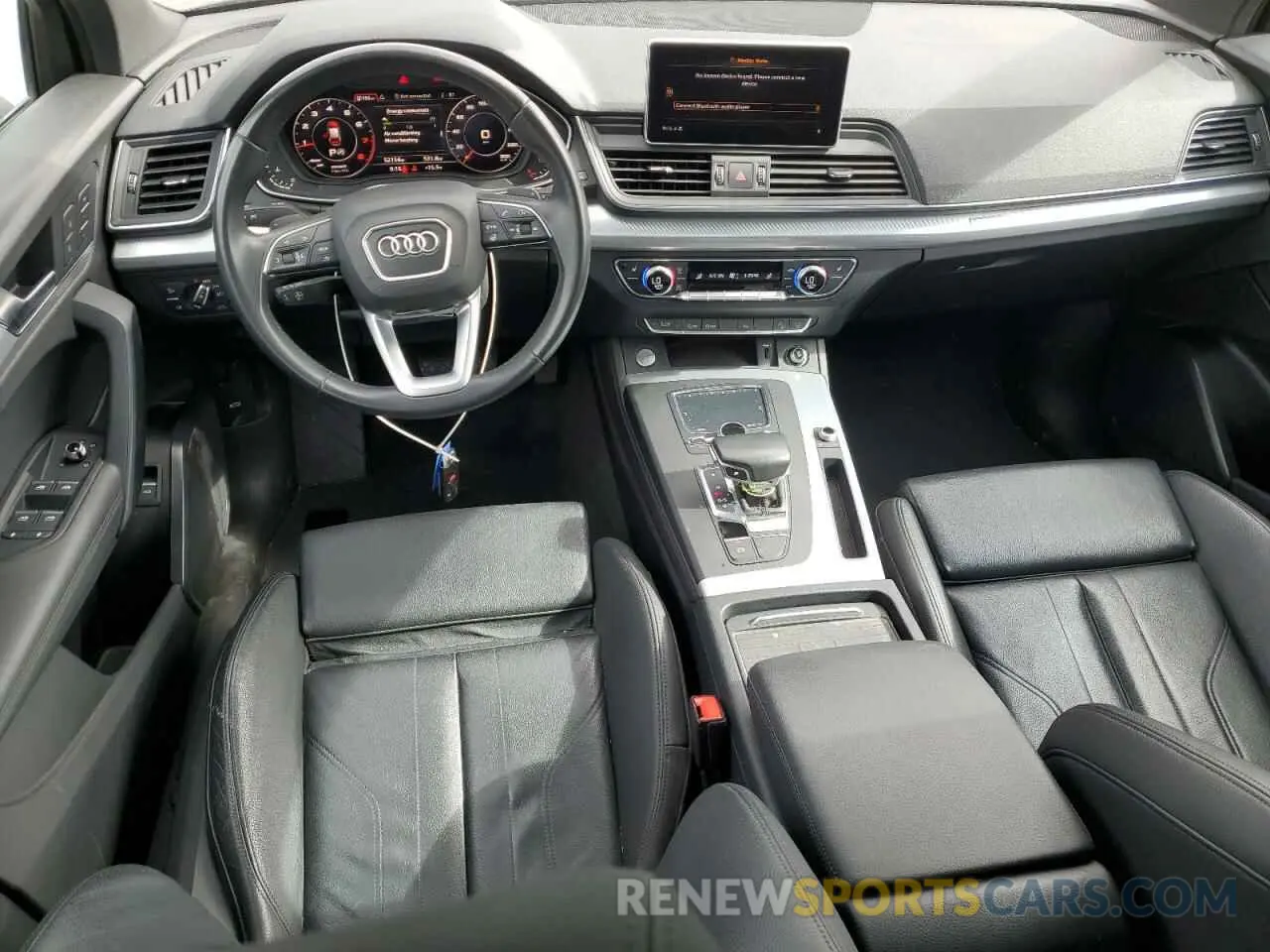 8 Photograph of a damaged car WA1ENAFY9L2075907 AUDI Q5 2020