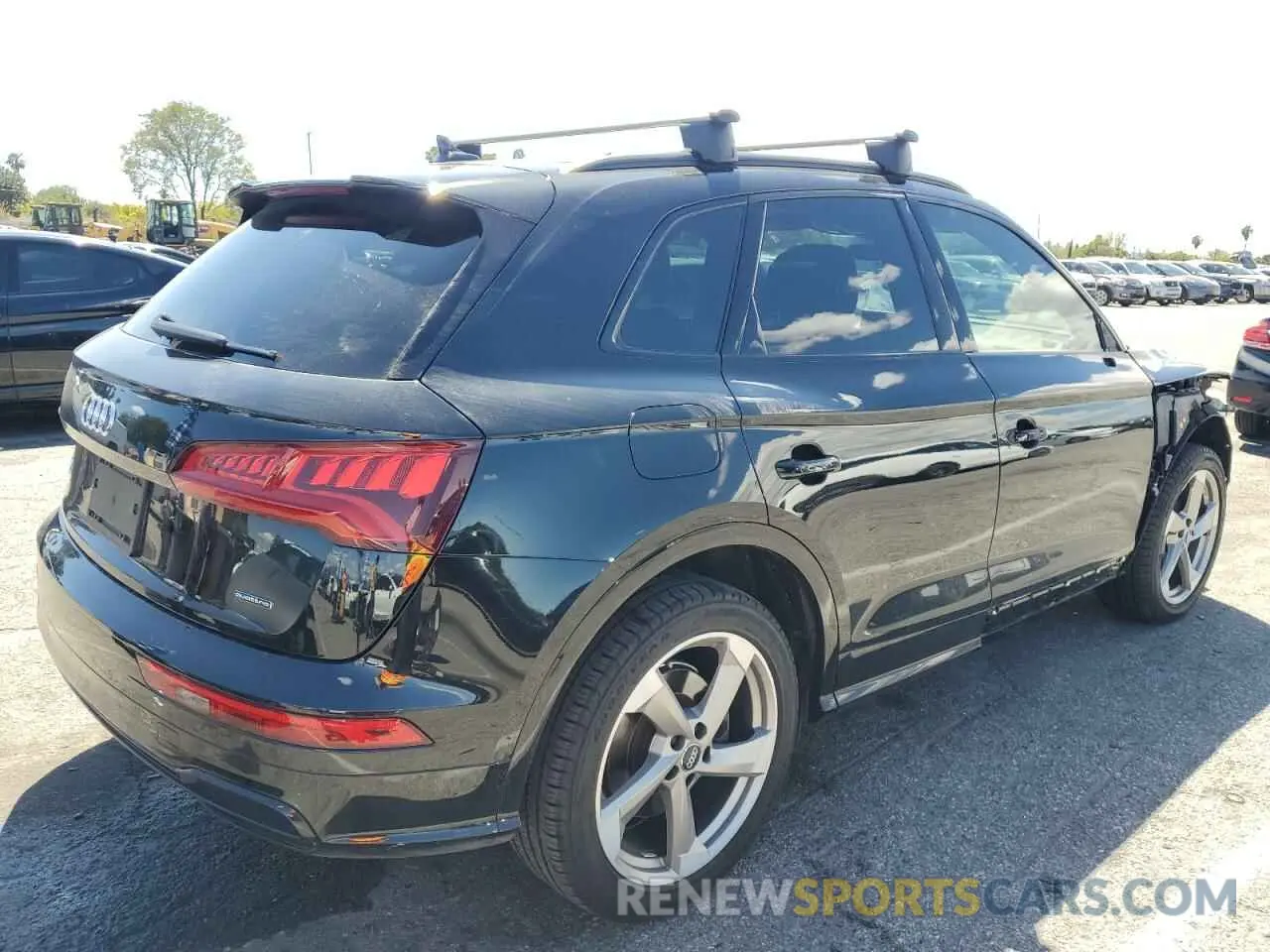3 Photograph of a damaged car WA1ENAFY9L2075955 AUDI Q5 2020