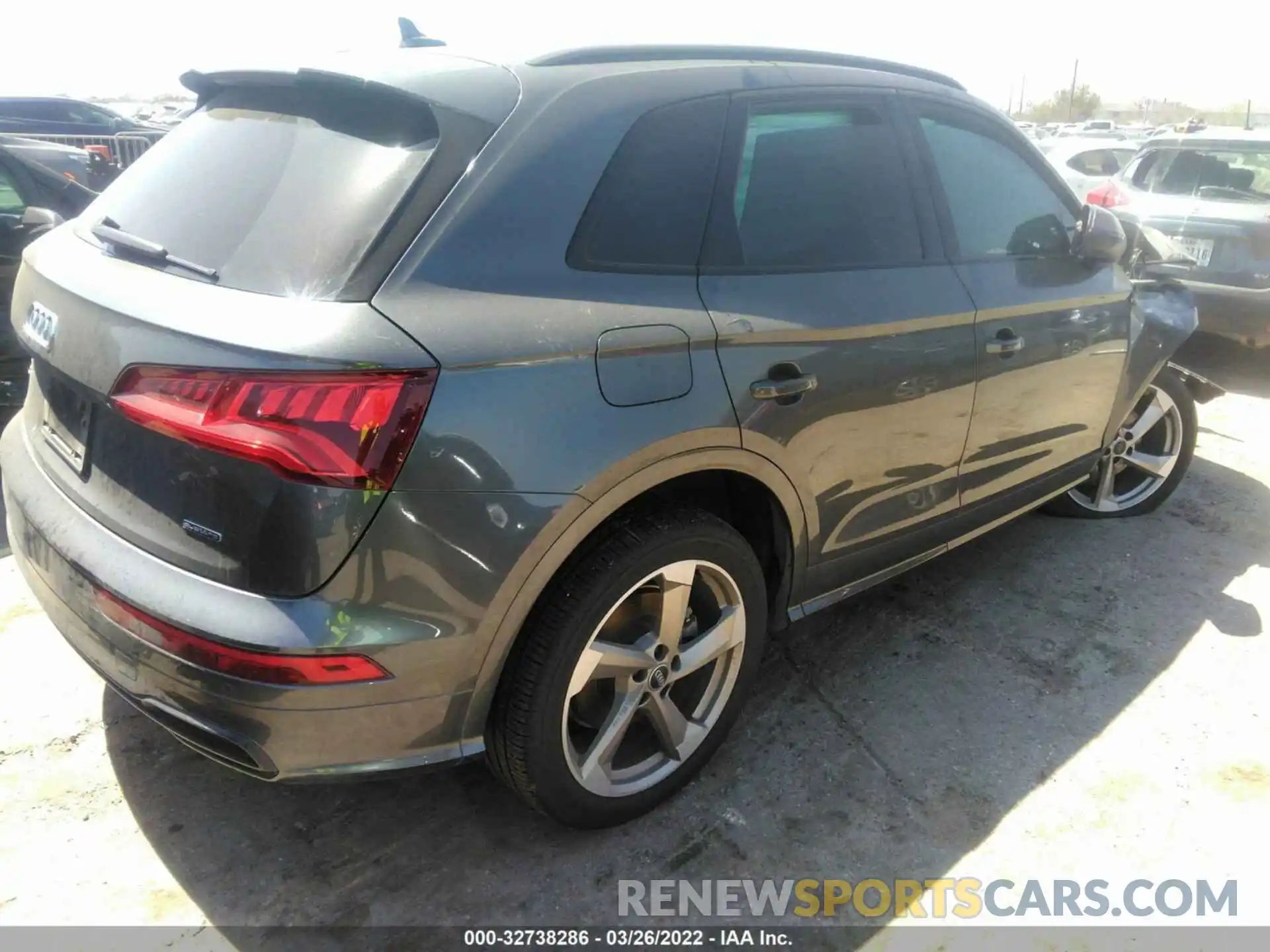 4 Photograph of a damaged car WA1ENAFYXL2112317 AUDI Q5 2020