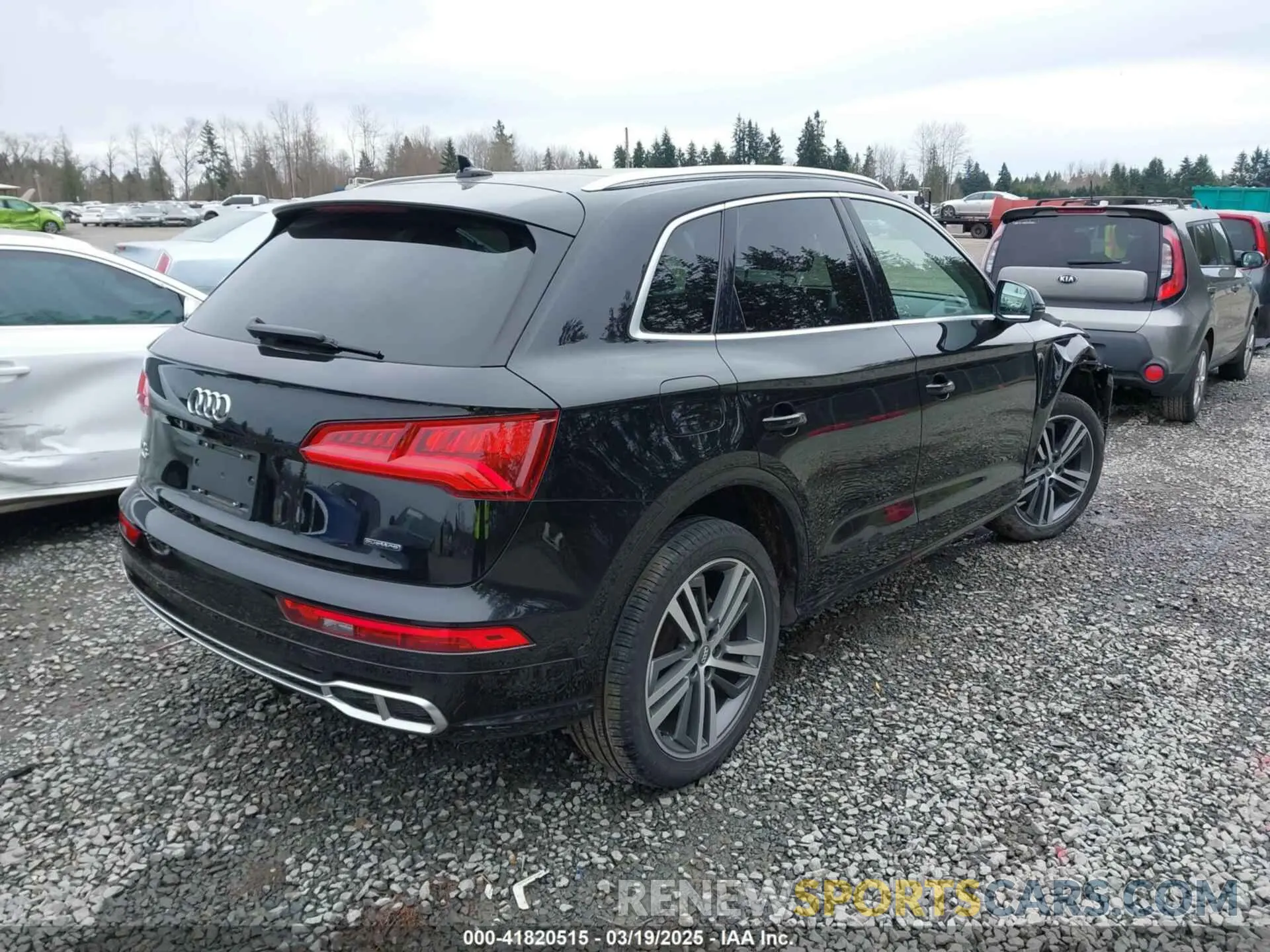 4 Photograph of a damaged car WA1F2AFY0L2045966 AUDI Q5 2020