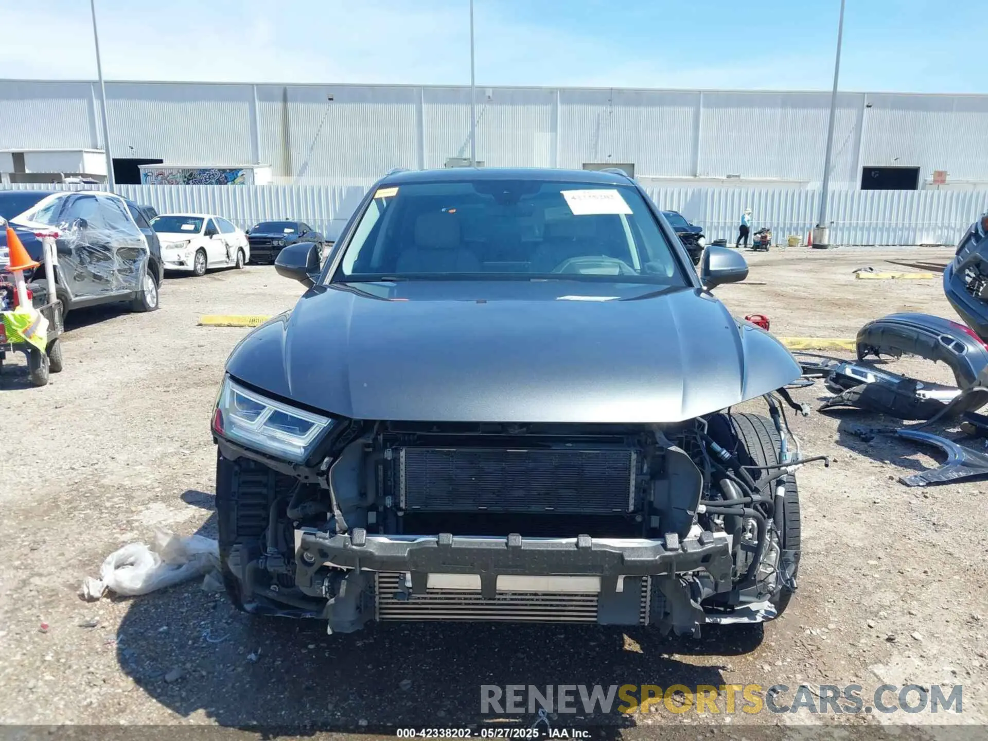 13 Photograph of a damaged car WA1F2AFY3L2112446 AUDI Q5 2020