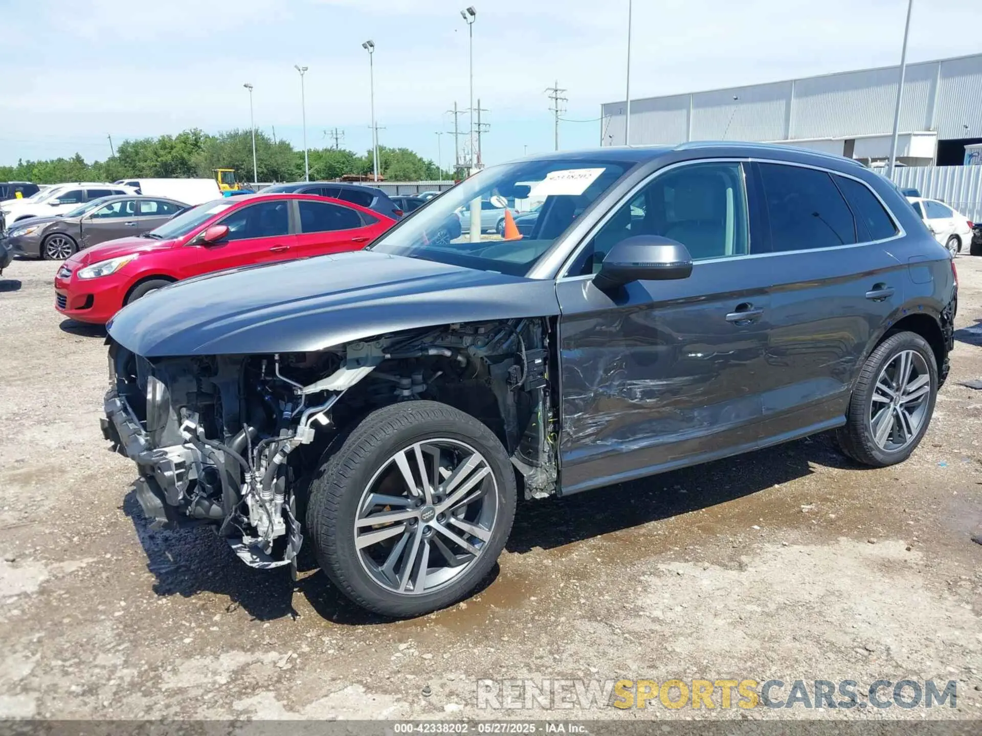 2 Photograph of a damaged car WA1F2AFY3L2112446 AUDI Q5 2020